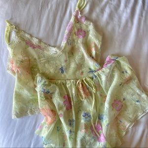 90’s Victoria’s Secret Sheer Floral Crop Tank Shorts Loungewear Set